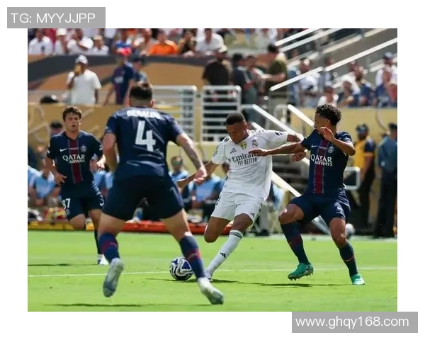 2015年皇马与巴黎的巅峰对决回顾与精彩瞬间分析