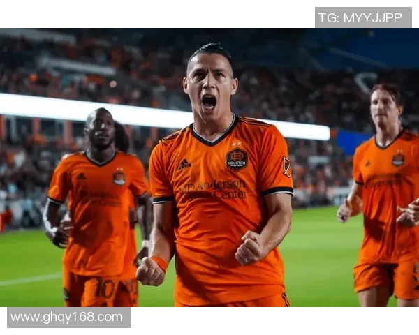 休斯顿迪纳主场迎战费城联合争夺美职联季后赛资格的关键战役 休斯顿迪纳主场迎战费城联合争夺美职联季后赛资格的关键战役