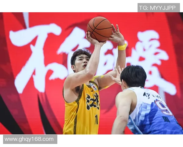 吴冠希在篮球赛场上的精彩表现与职业生涯的成长历程解析