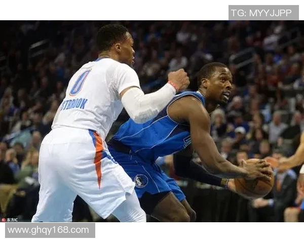 雷霆对决小牛精彩赛事回顾CCTV5直播全程解析与亮点分享